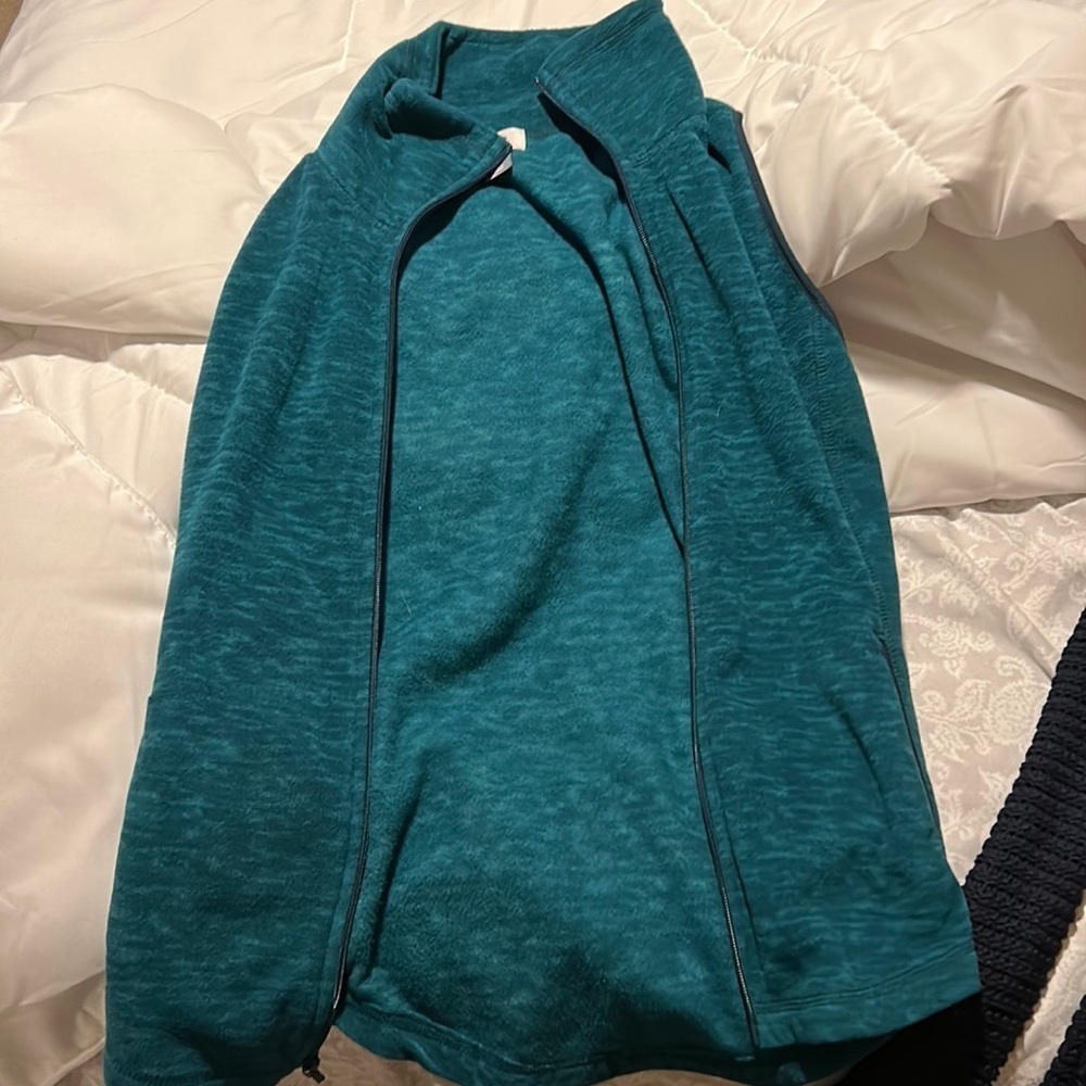 𝅺OLD Navy Teal Vest